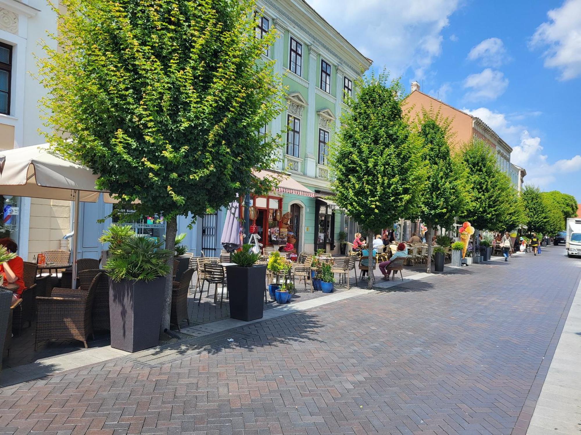 Apartament Luna City Apartman Sopron Zewnętrze zdjęcie