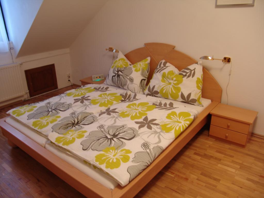Apartament Luna City Apartman Sopron Zewnętrze zdjęcie
